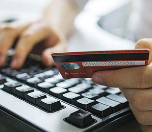 «Вы недоплатили за электричество»: троих украинцев арестовали в Польше за интернет-мошенничество