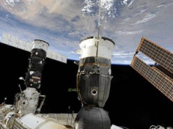 NASA: Российский модуль МКС «Звезда» разваливается на глазах