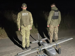 Біля Ужгорода прикордонники “приземлили” безпілотник з сигаретами