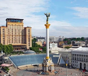 У прямому ефірі Reuters із Майдану в Києві прозвучав гімн СРСР