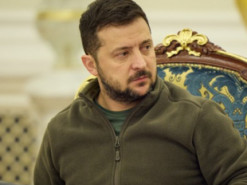 Зеленський вніс зміни до указу про звільнення строковиків у запас