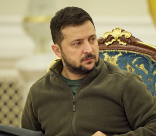 Зеленський вніс зміни до указу про звільнення строковиків у запас