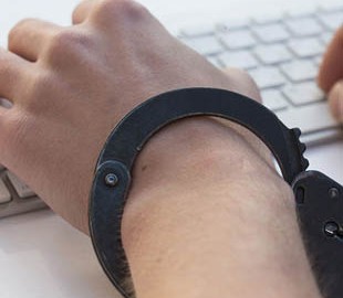 В США россиян признали виновными в хакерстве