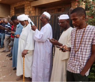 Суданці шукають підключення через Starlink, бо всі інші види доступу в мережу - відсутні