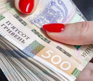 Мешканка Царичанки оформлювала онлайн-кредити на батьків без їхнього відома