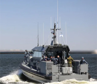 До складу ВМС України ввели катери "Ірпінь" і "Рені": їхні можливості та призначення