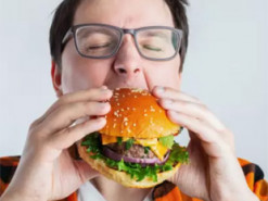 Студент разместил курьезное объявление о поиске работы