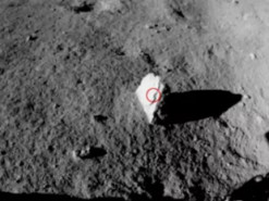 Китайский луноход Yutu-2 обнаружил «километровый столбик» на обратной стороне Луны