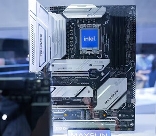 Троє віцепрезидентів Intel йдуть у відставку: компанія переглядає плани виробництва чипів