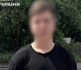 У Києві пенсіонерка віддала шахраям $18 тисяч для "перевірки" СБУ: затримано 23-річного кур'єра