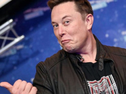 Вместо астронавтов: SpaceX хочет нанять в штат "космического" бармена