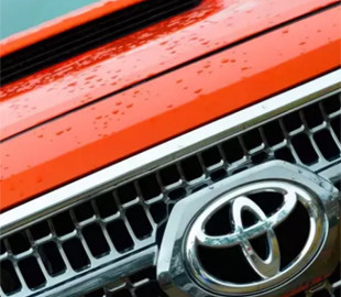 Toyota сокращает производство на 20% из-за нехватки микросхем