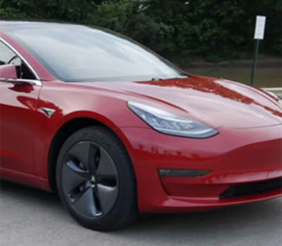 Владелец Tesla Model 3 рассказал о сэкономленных деньгах на топливе за 3 года