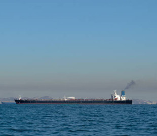 Шахраї вимагають криптовалюту в судновласників за «безпечний прохід» Ормузькою протокою