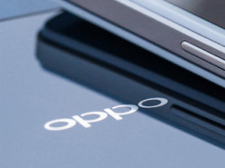 Oppo запатентовала змеевидный смартфон с гибким дисплеем