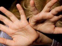 В Україні повідомили про підозру адміністратору Telegram-каналів, що розповсюджував дитячу порнографію