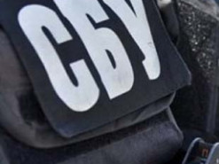 Співробітники Служби безпеки України викрили правоохоронця, який "зливав" службову інформацію з бази даних митниці