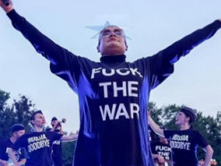 Підняла бойовий дух. Вєрка Сердючка на концерті у Києві продекламувала кричалку про Путіна