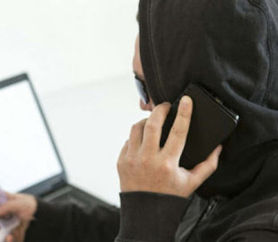 Шахраї виманювали гроші від імені міського голови Малої Виски