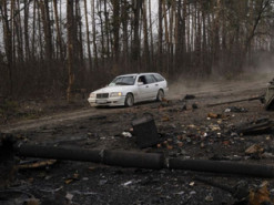 Поліція назвала п’ятьох російських омонівців, причетних до розстрілів цивільних авто у Гостомелі