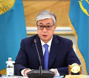 Токаев заявил, что Алматы "атаковали 20 тыс. террористов", но потом удалил твиты, — СМИ