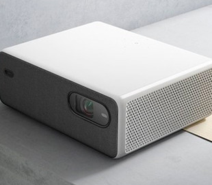 Xiaomi представила лазерный проектор с поддержкой 8K