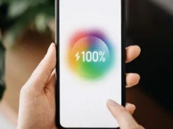 Які налаштування на Android непомітно зʼїдають батарею: як вимкнути