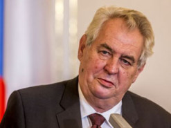 Чехія повинна прийняти росіян, які тікають від мобілізації, - Земан