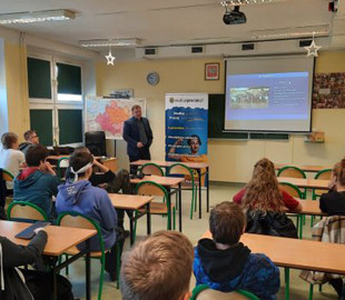 Українським студентам у Польщі оплачуватимуть навчання, транспорт і житло: деталі