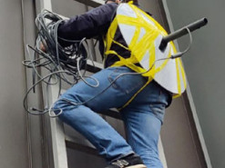 У Бучі встановлюють обладнання для Інтернету Starlink