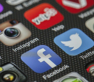 Какую информацию не стоит выставлять в социальных сетях