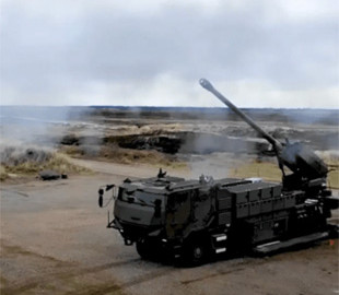 Розквіт колісної артилерії: як війна в Україні змінює розвиток САУ у світі