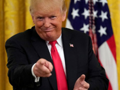 Трамп подписал указы против китайских сервисов TikTok и WeChat