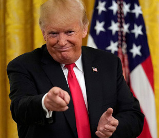 Трамп подписал указы против китайских сервисов TikTok и WeChat