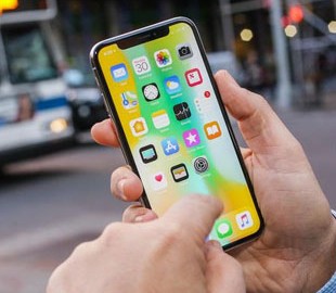 Продажи смартфонов Apple iPhone X по итогам квартала будут выше, чем ожидали многие аналитики