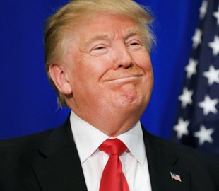 Трамп хочет вернуть миллиарды Apple домой