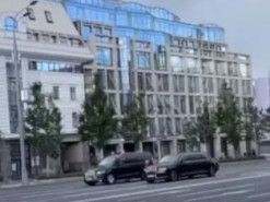 РосЗМІ: Путін використовує два кортежі для відволікання уваги