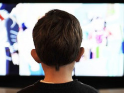 Две трети сериалов в Украине на ведущих телеканалах показывают на русском языке