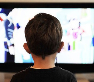 Две трети сериалов в Украине на ведущих телеканалах показывают на русском языке