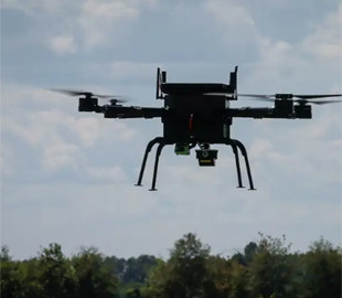 Українські розробники створили унікальну систему цифрового навчання для бойових ШІ-дронів