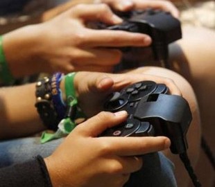 Любительница компьютерных игр занялась спортом и похудела почти вдвое