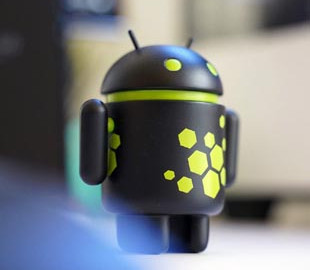 В Google Play найден легальный способ шпионить за пользователями Android