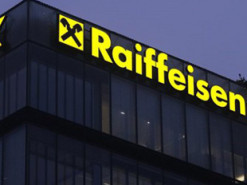 Євродепутати просять владу Австрії вплинути на Raiffeisen щодо його бізнесу в Росії