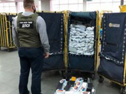 Пограничники накрыли нелегальный канал контрабанды электроники через Укрпочту