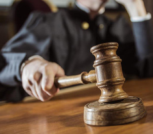 За поширення комуністичної символіки мешканцю Рівненщини призначили покарання