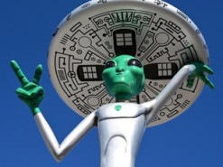 Понад півтора мільйона американців збираються «штурмувати» Зону 51 у пошуках прибульців