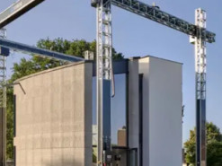 На крупнейшем 3D-принтере в Европе напечатали двухэтажный дом