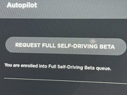 Новая бета-версия FSD позволяет электромобилям Tesla самостоятельно маневрировать в городском потоке