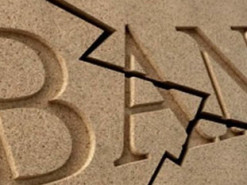 російський банк змінює назву після антивоєнних висловлювань його засновника