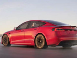 Заказчик Tesla Model S Plaid решил протестировать свою покупку